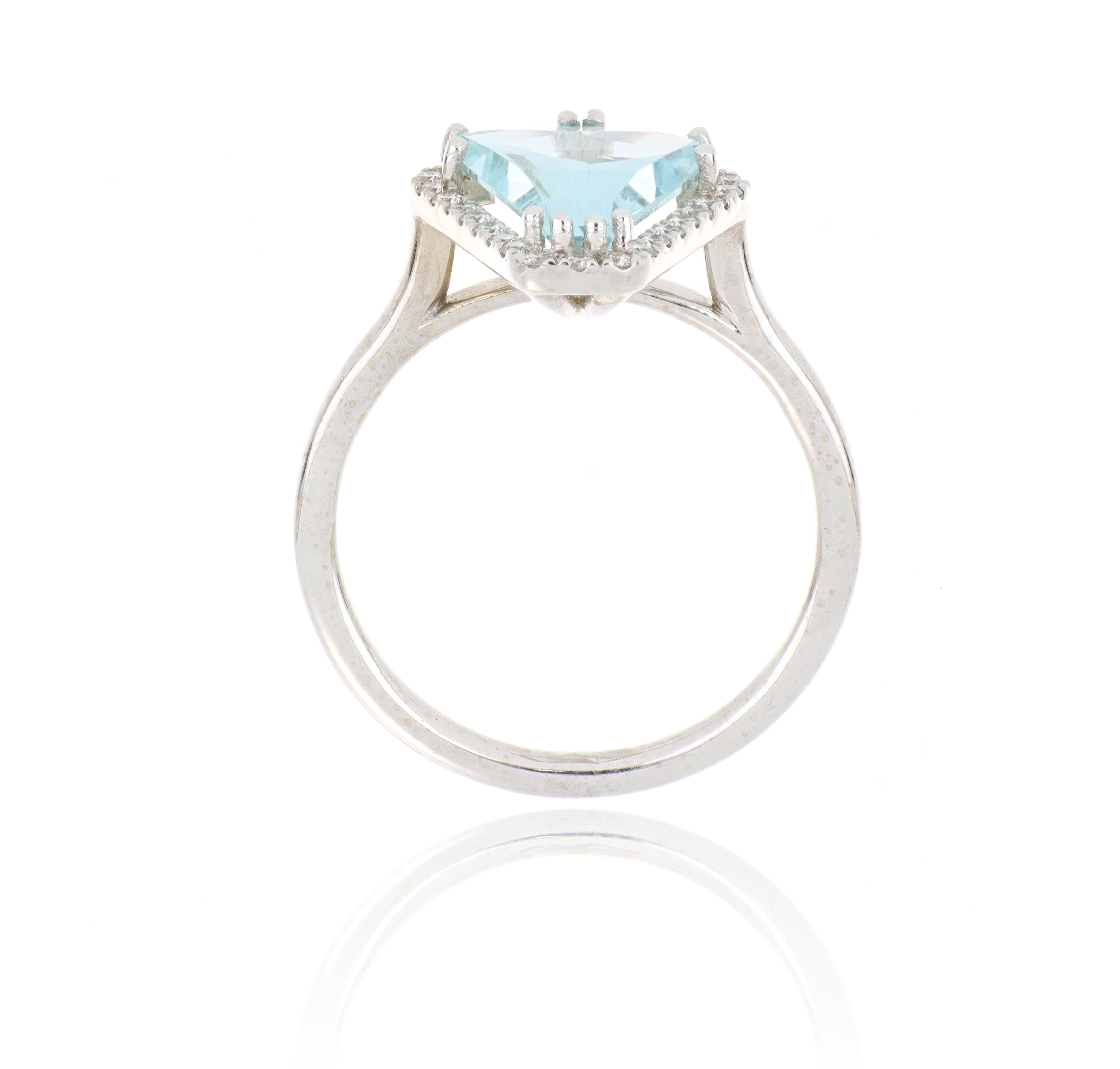 18k White Gold Kite Shaped Aquamarine and Diamond Ring