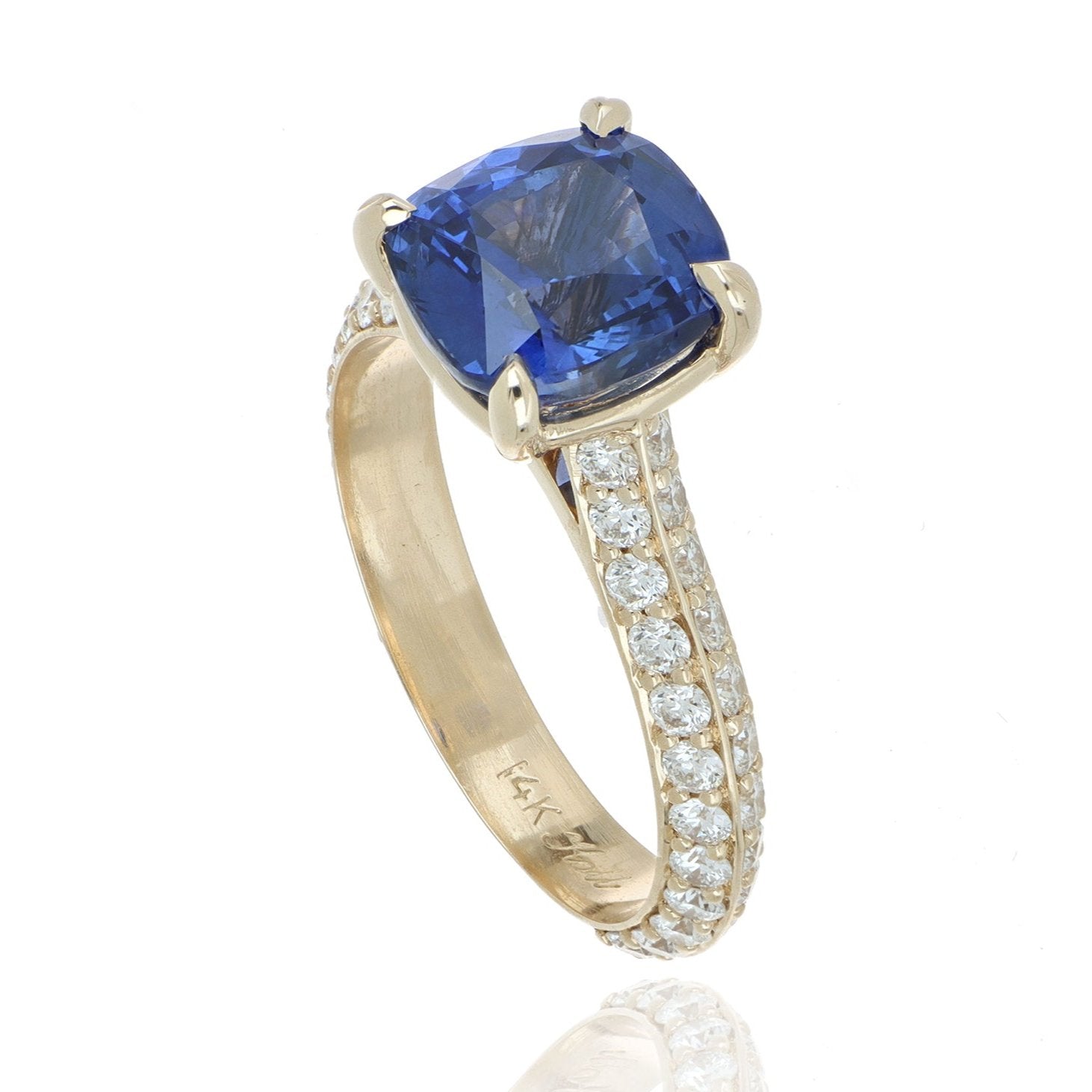 18k Yellow Gold Blue Sapphire and Diamond Ring