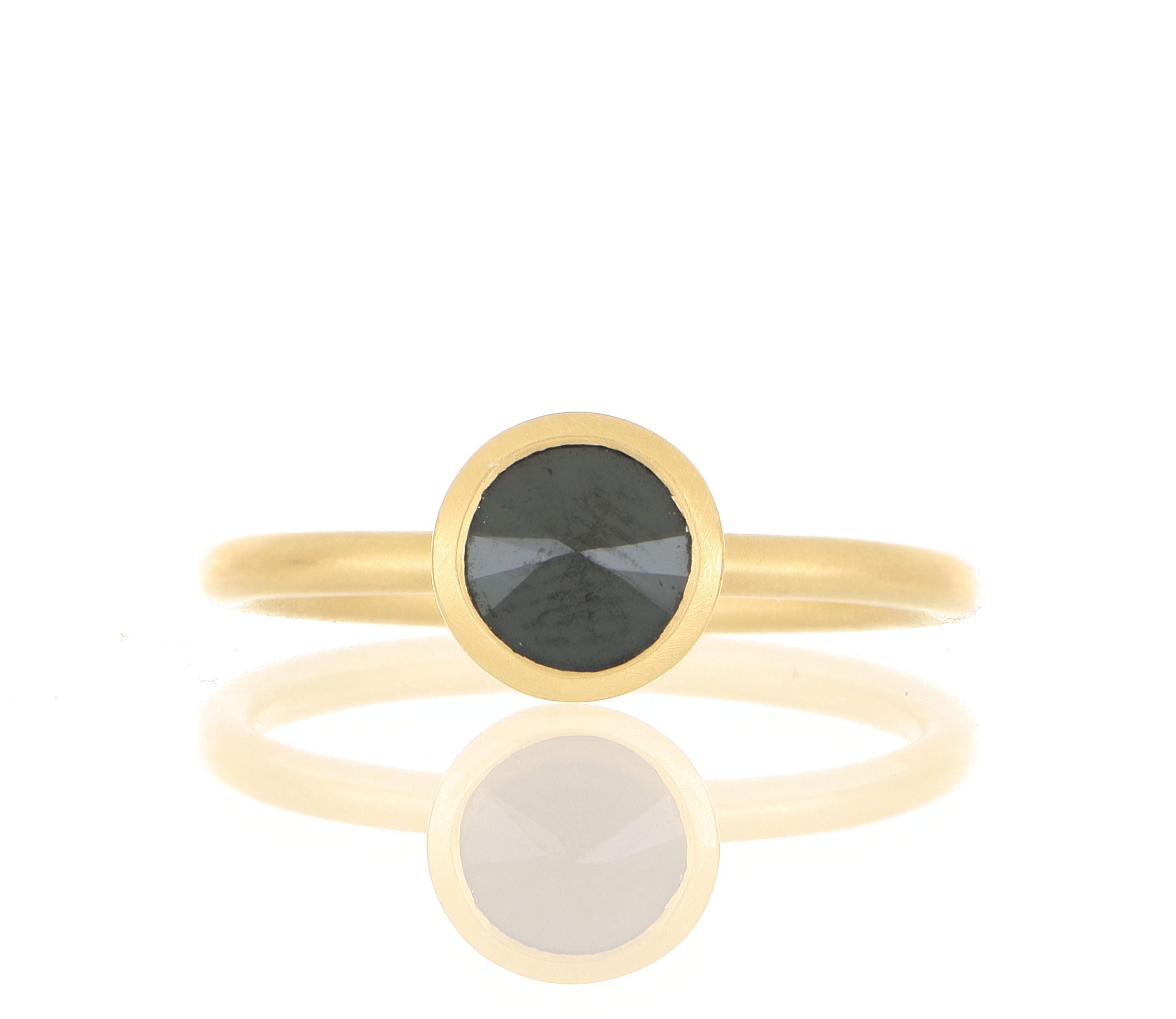 18k Yellow Gold Spinel Yum Drop Ring