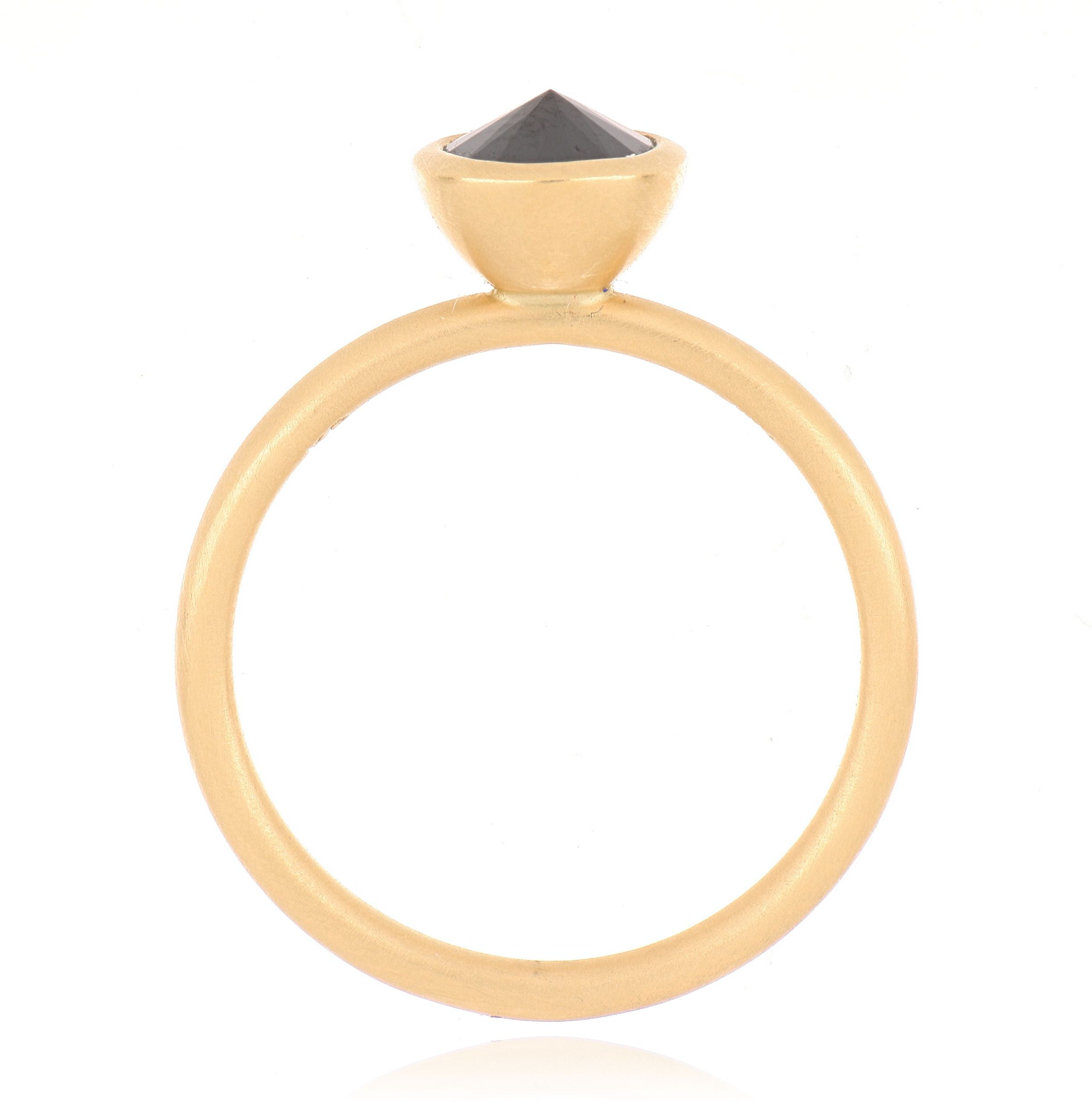 18k Yellow Gold Spinel Yum Drop Ring