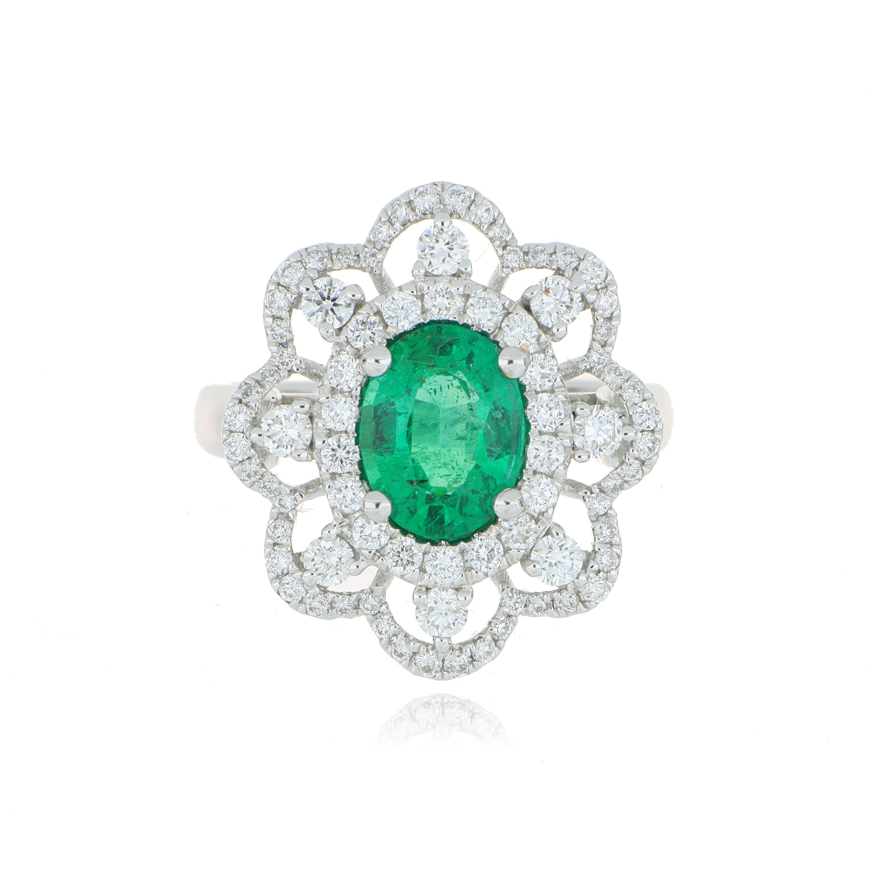 18k White Gold Oval Shaped Emerald and Diamond Fashion Ring