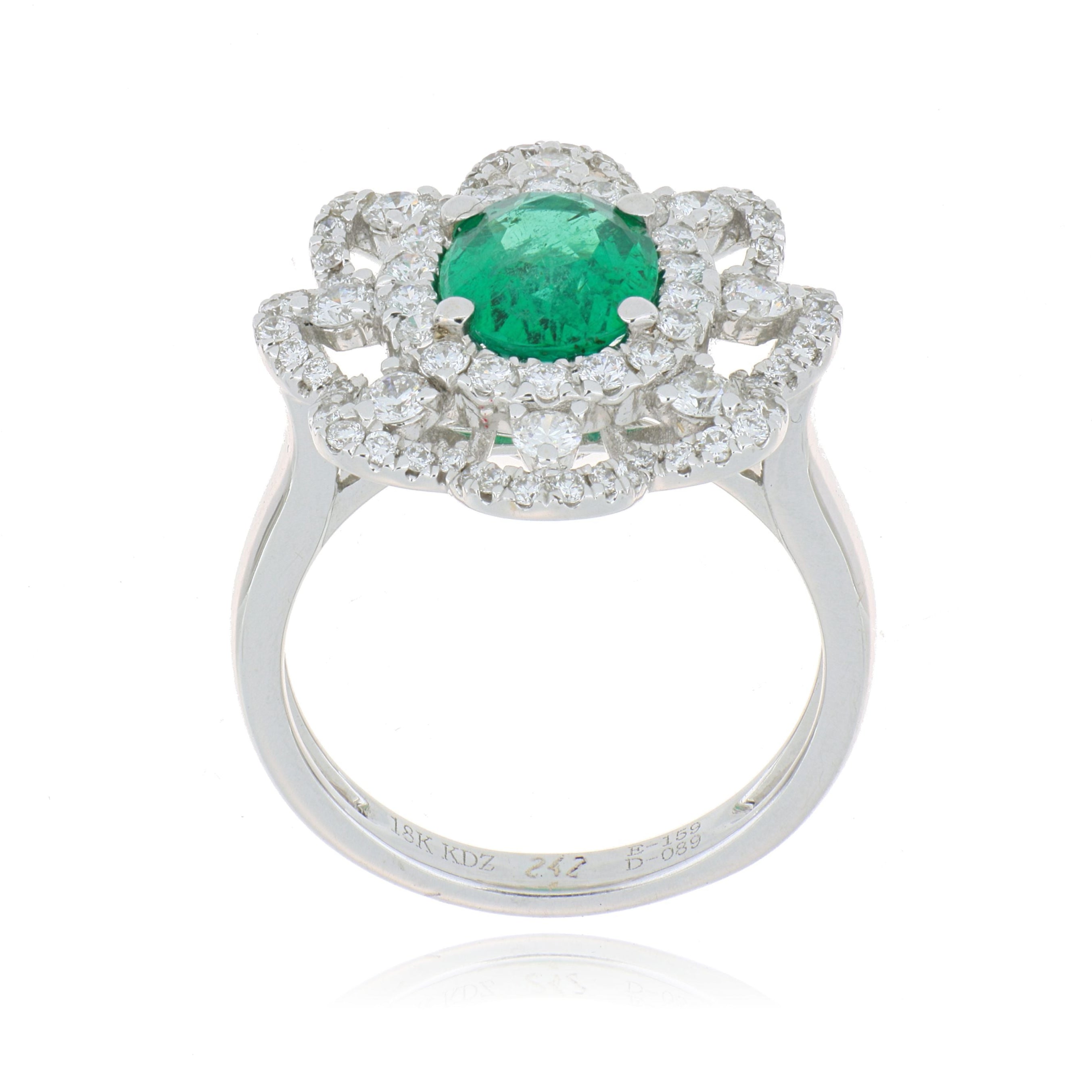 18k White Gold Oval Shaped Emerald and Diamond Ring