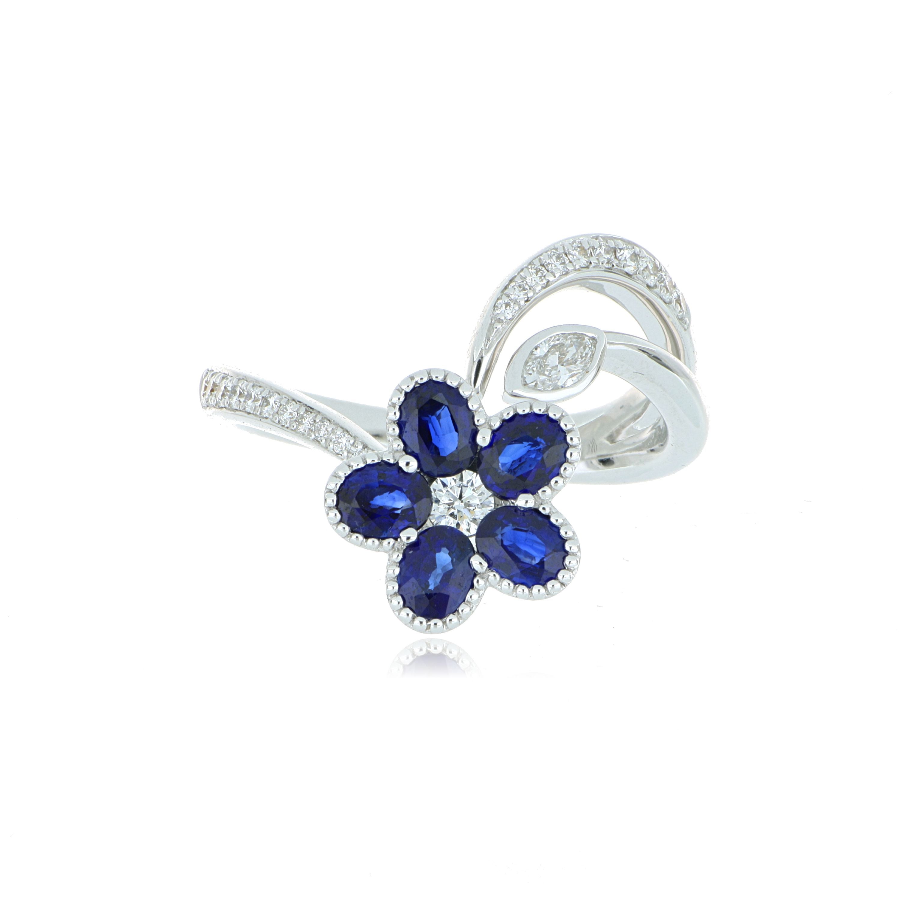 18k White Gold Blue Sapphire and Diamond Flower Fashion Ring