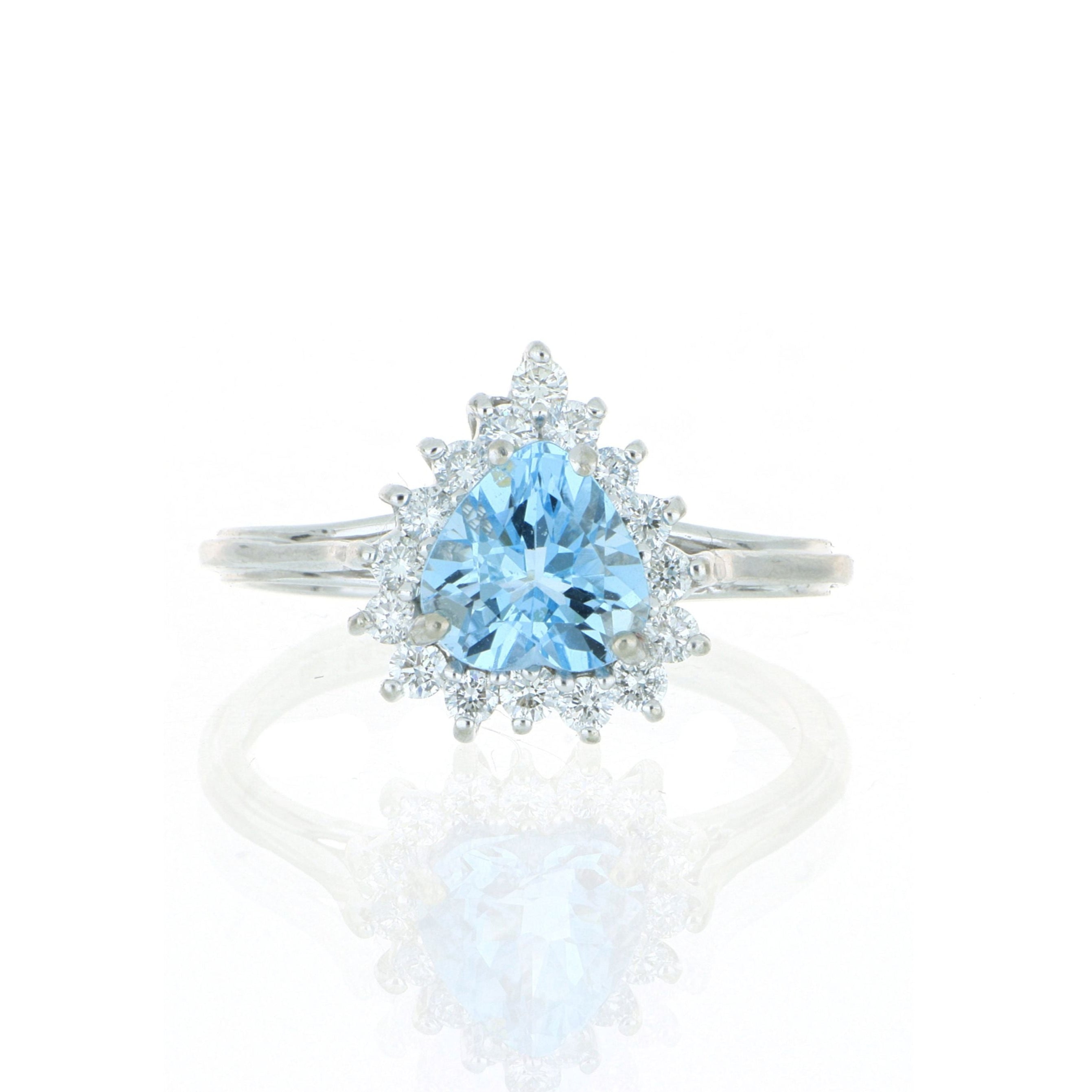 14k White Gold Aquamarine and Diamond Ring