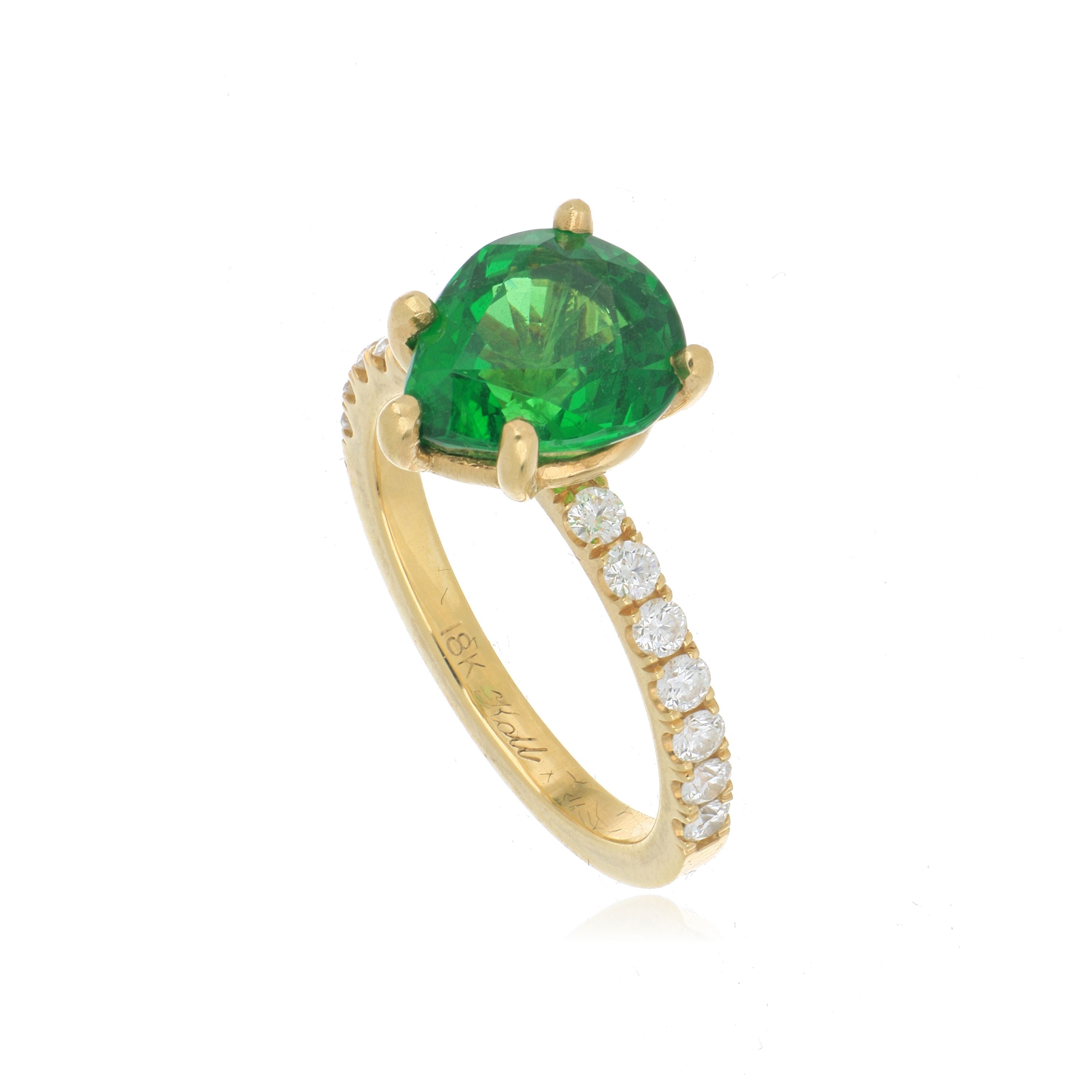 18k Yellow Gold Tsavorite and Diamond Ring