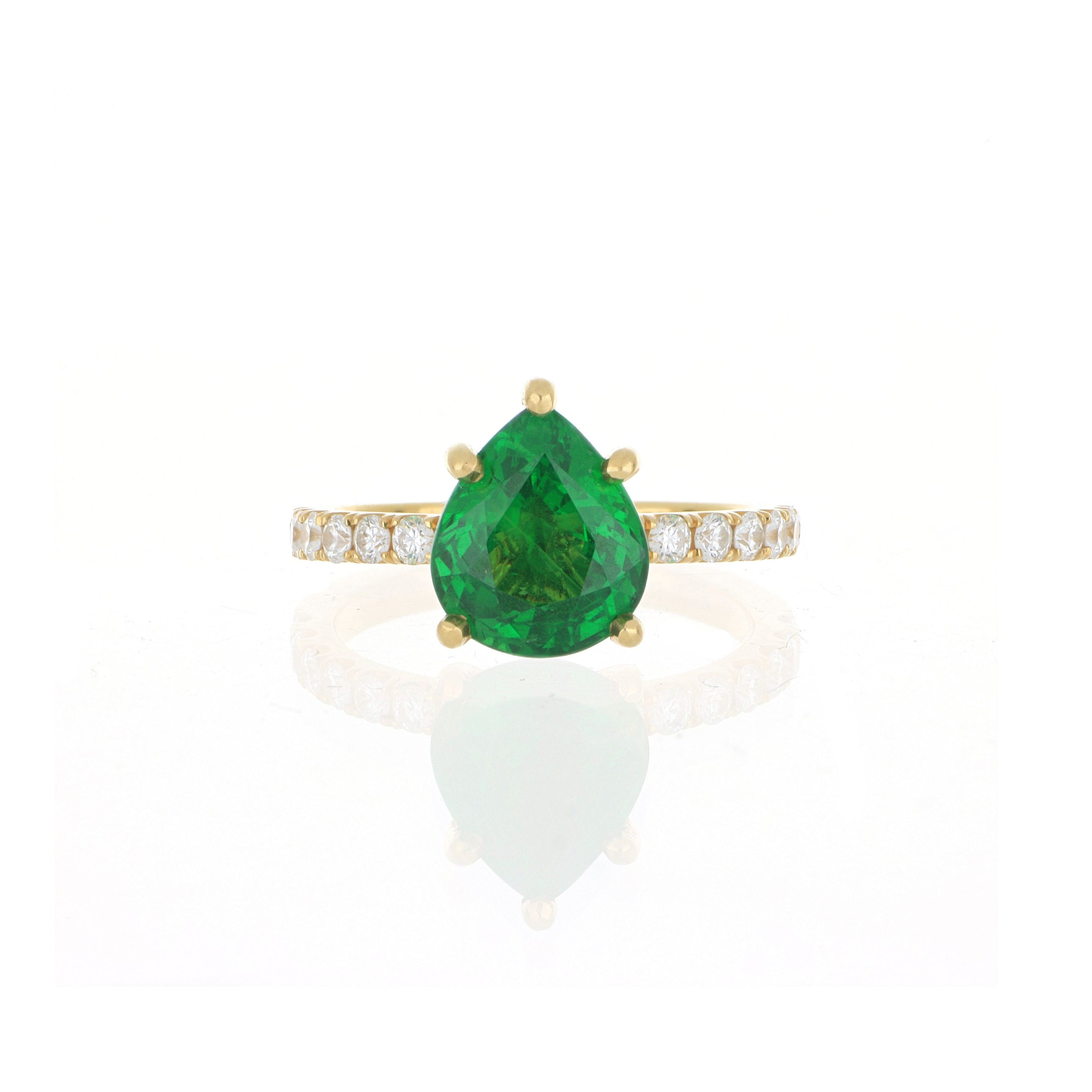 18k Yellow Gold Tsavorite and Diamond Ring