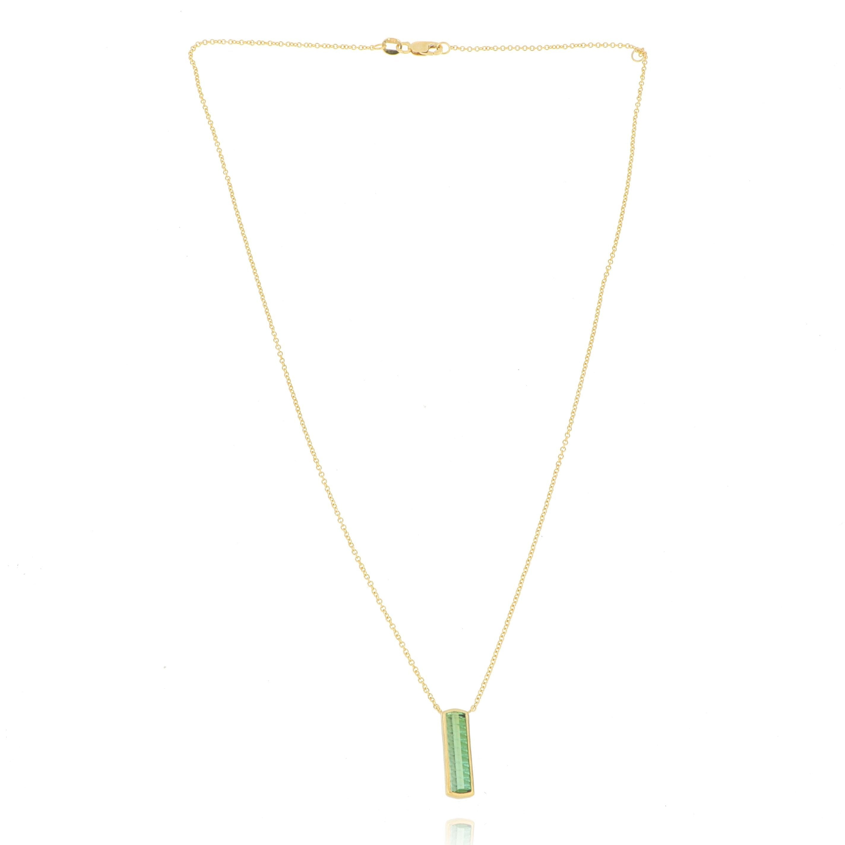 18k Yellow Gold Rectangular Shaped Green Tourmaline Necklace