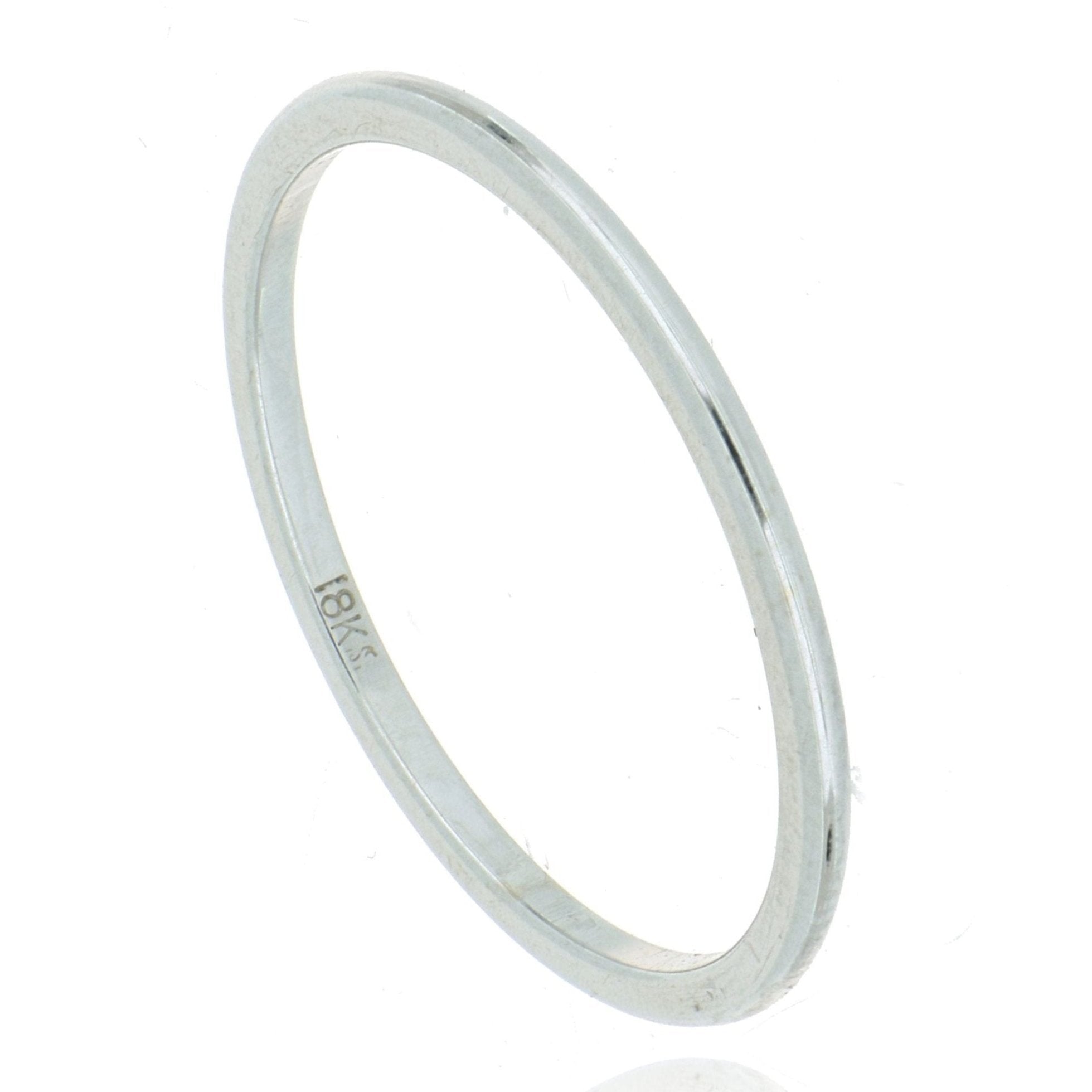 18k White Gold Half Round Wedding Band