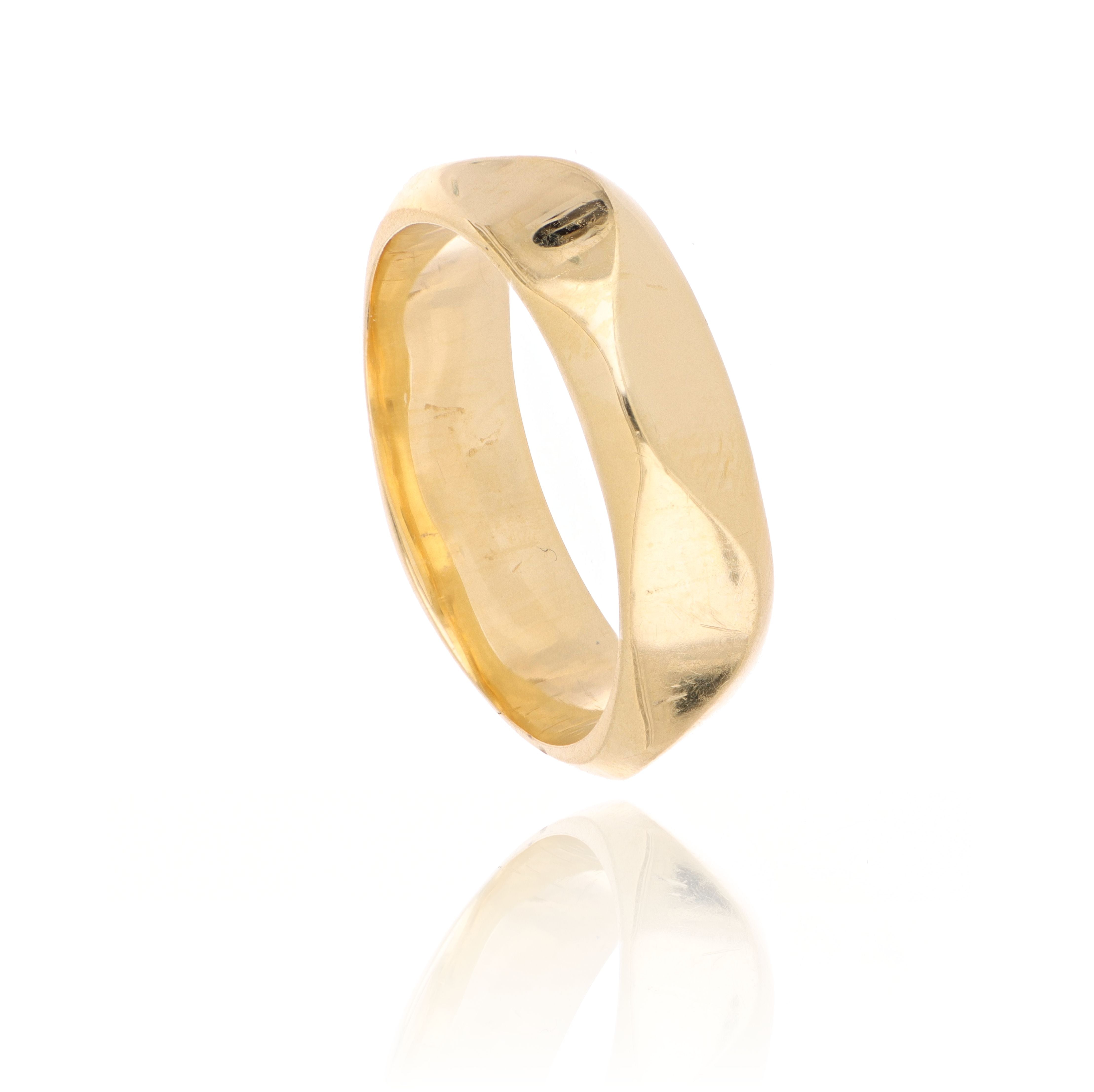 18k Yellow Gold Custom "Wobble" Wedding Band