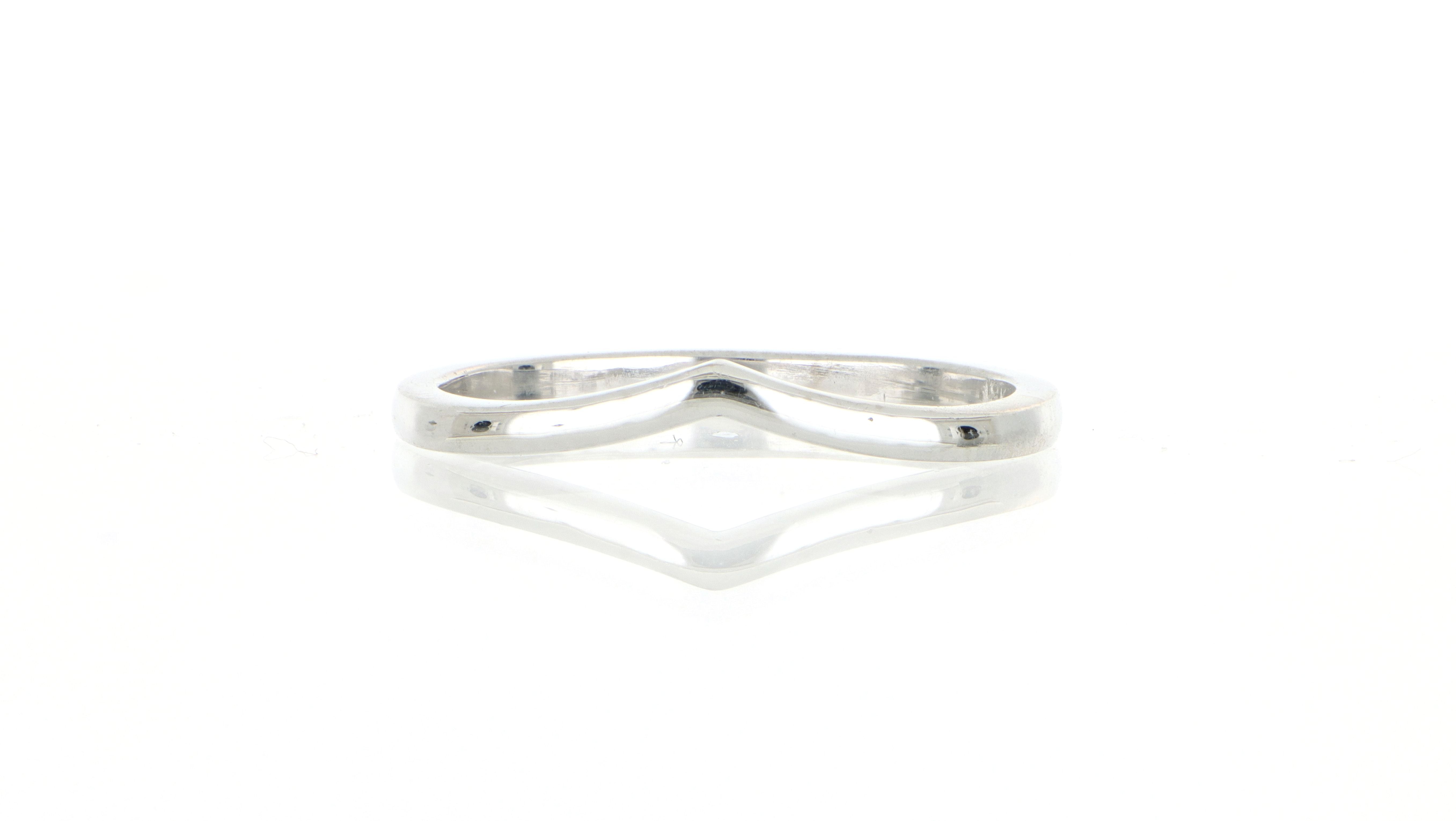 18k White Gold Shadow Wedding Band