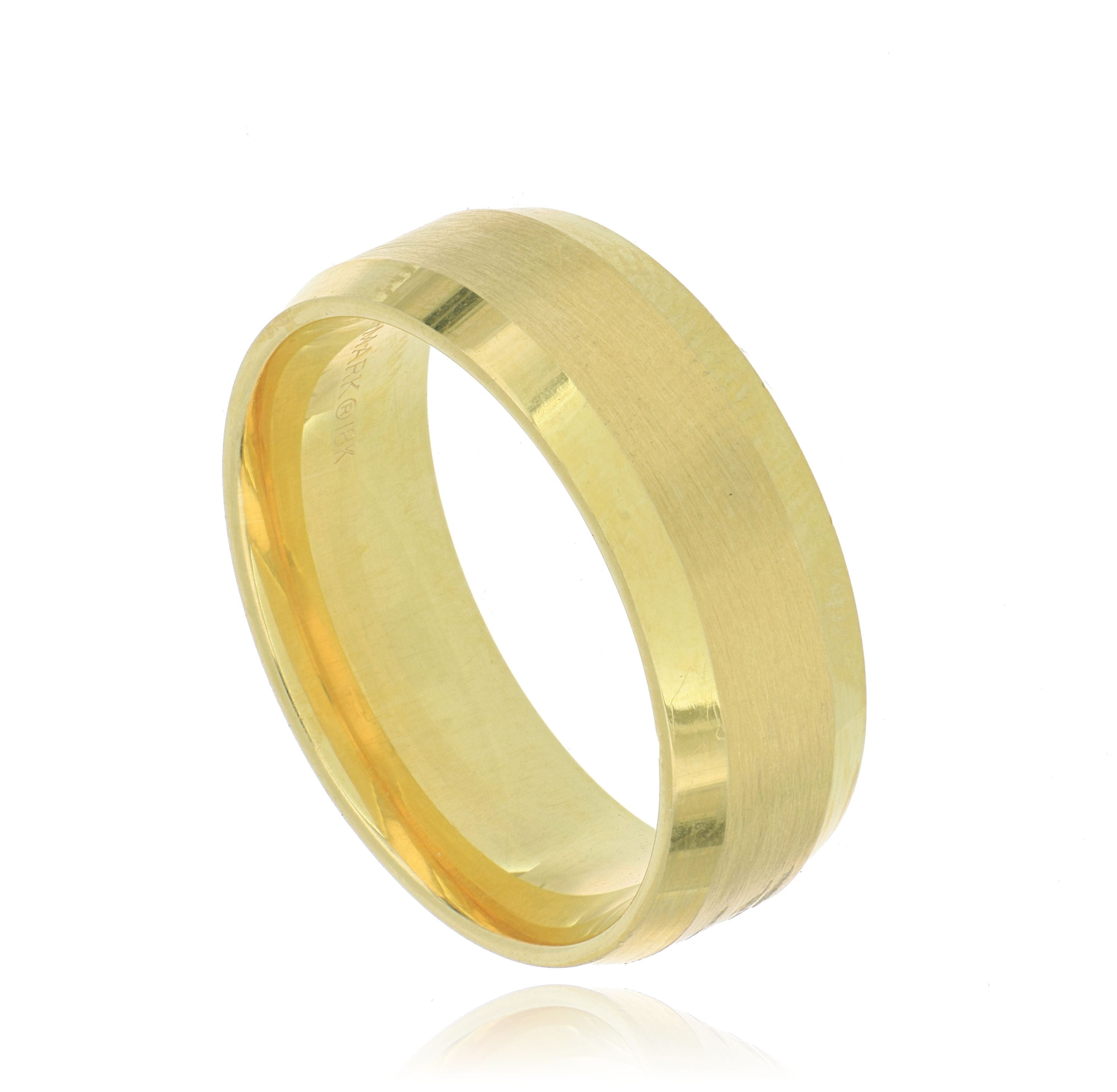 18k Yellow Gold Beveled Edge Men's Wedding Band - Charles Koll Jewelers