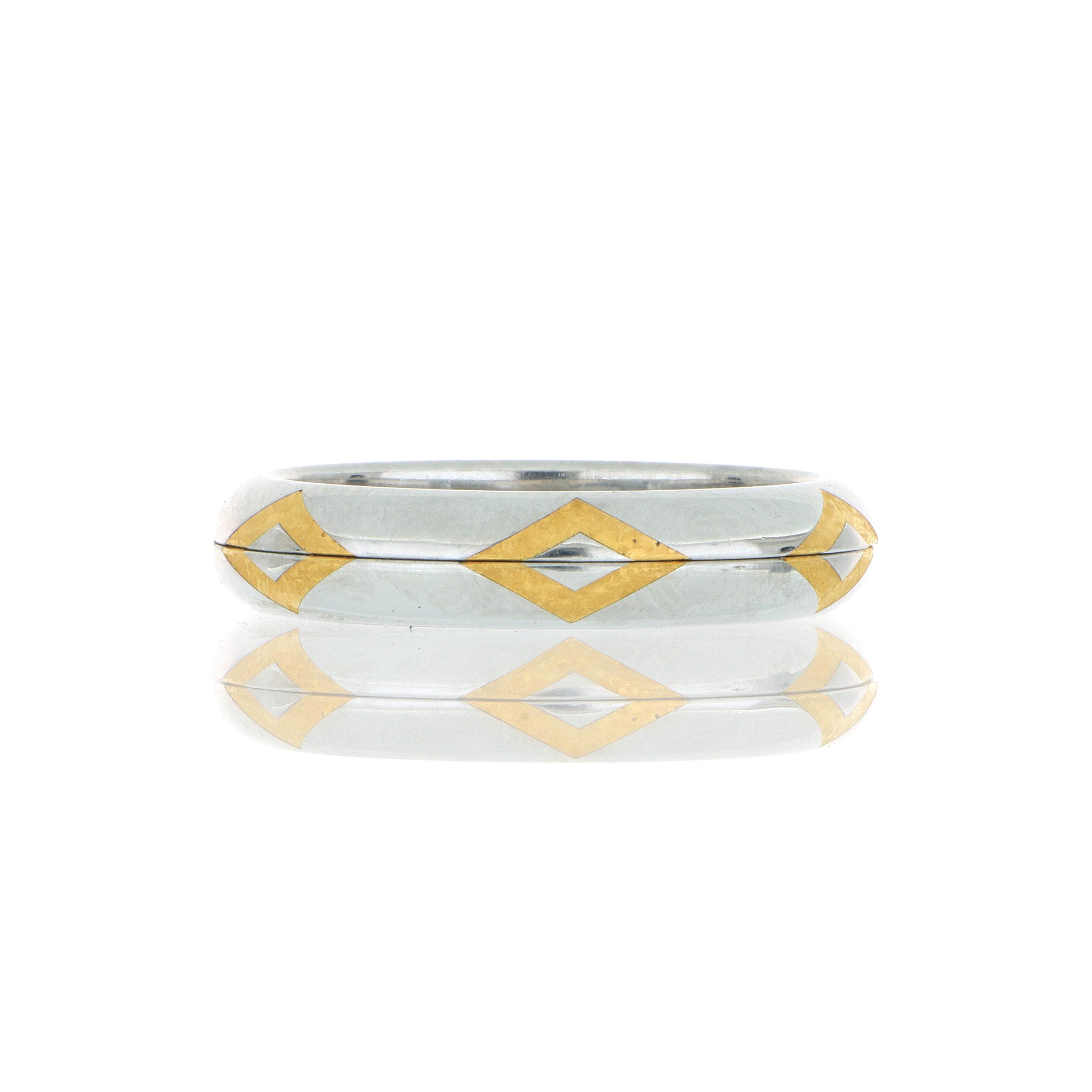 18k Yellow Gold and Polarium Zig-Zag Men's Wedding Band