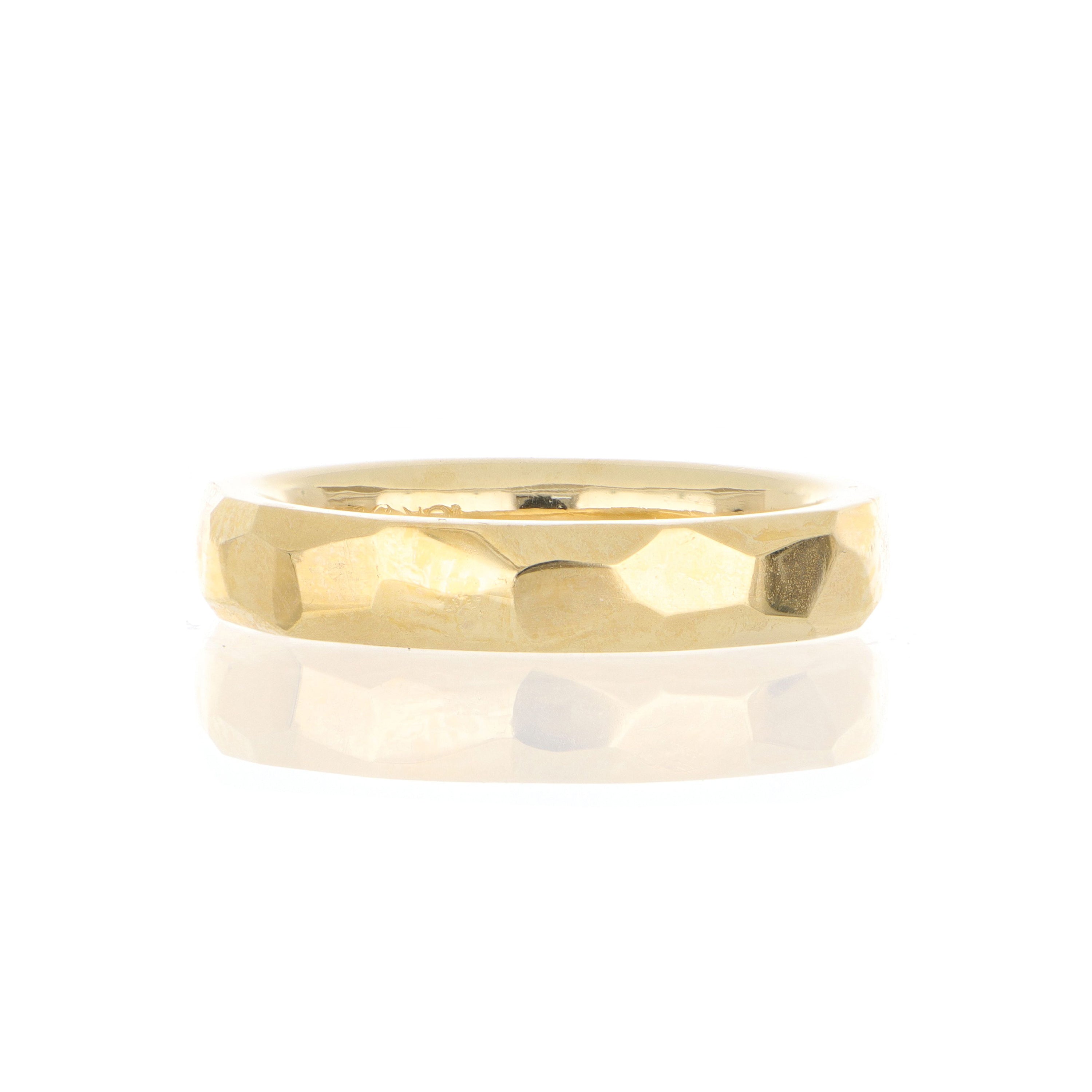 18k Yellow Gold Facet Finish Men's Wedding Band