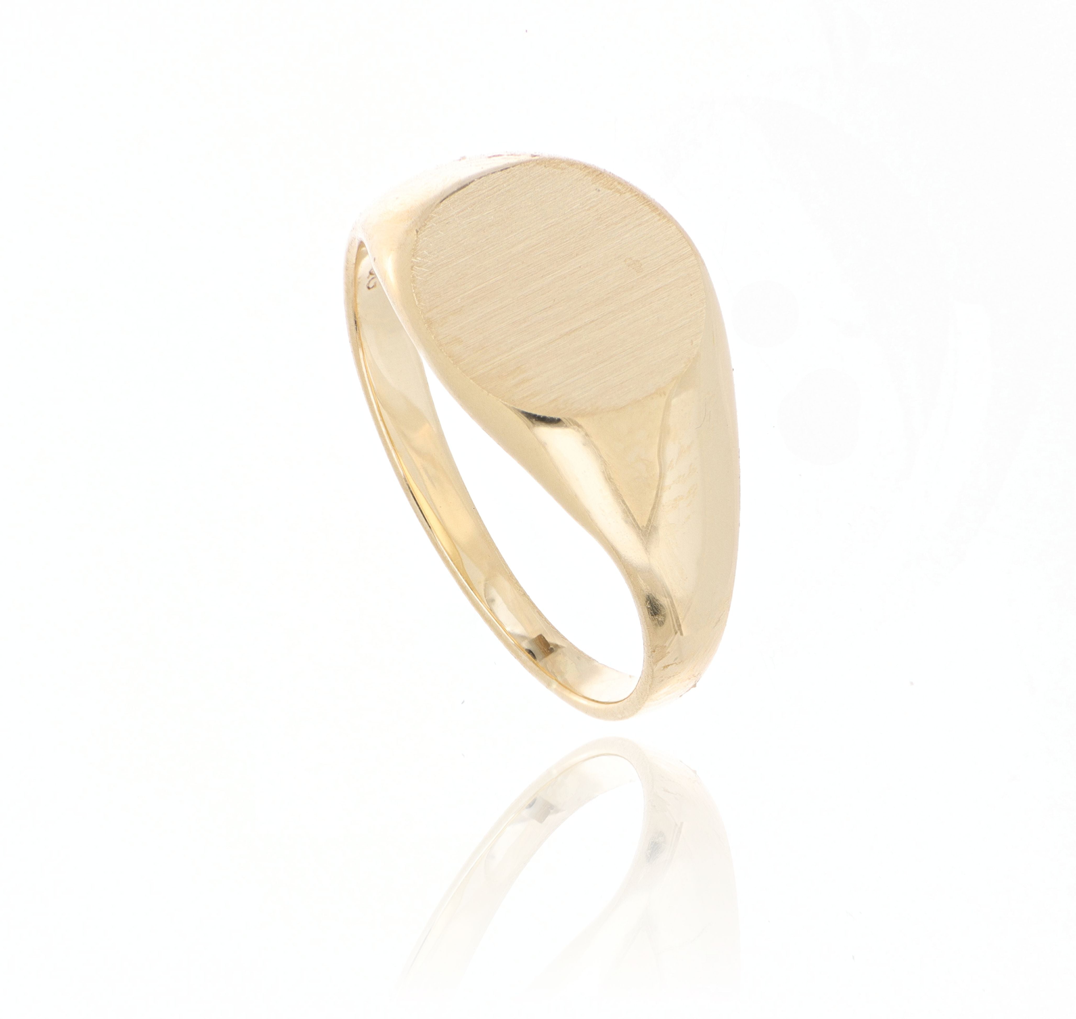 14k Yellow Gold Signet Ring - Charles Koll Jewelers