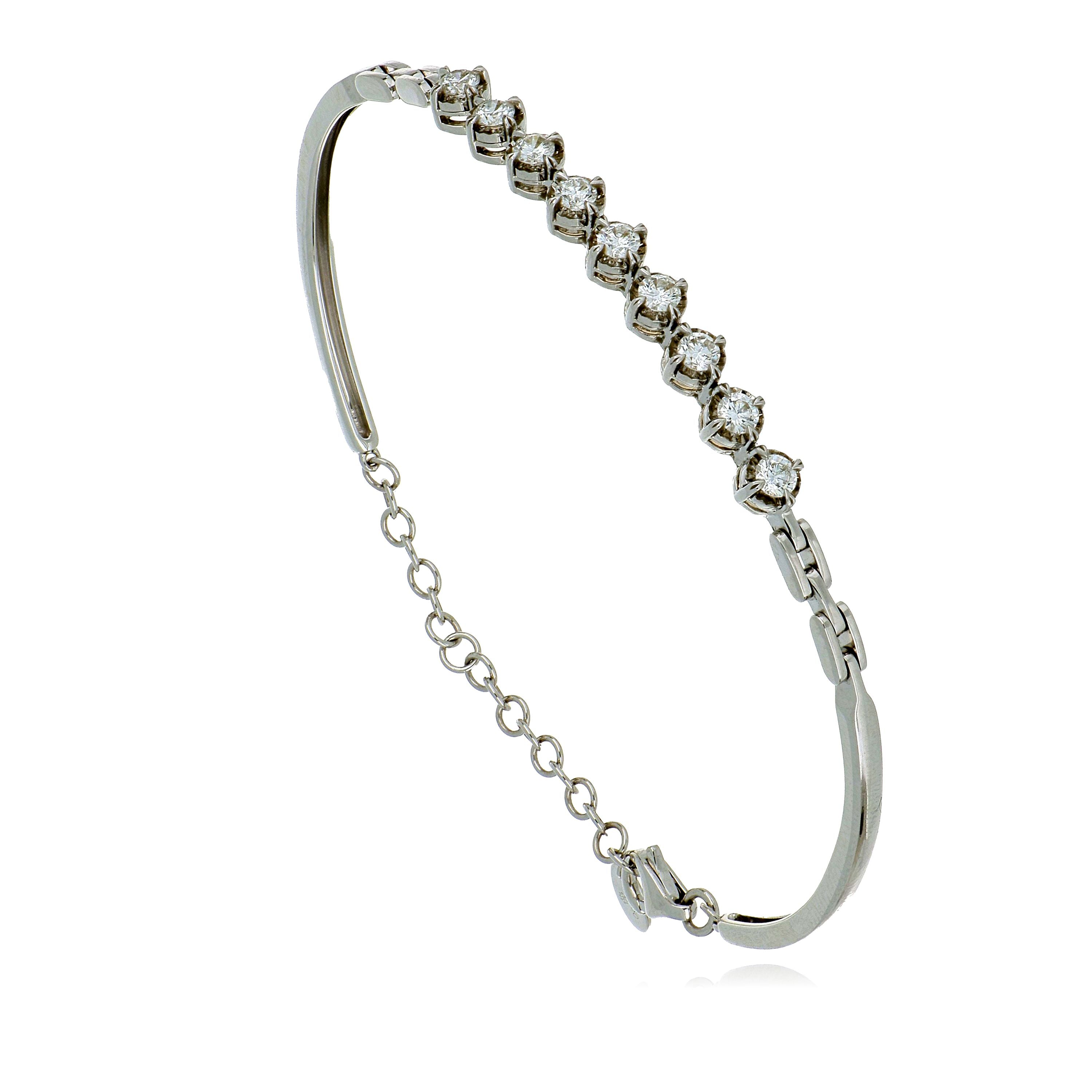 18k White Gold Diamond Hinged Bangle Bracelet