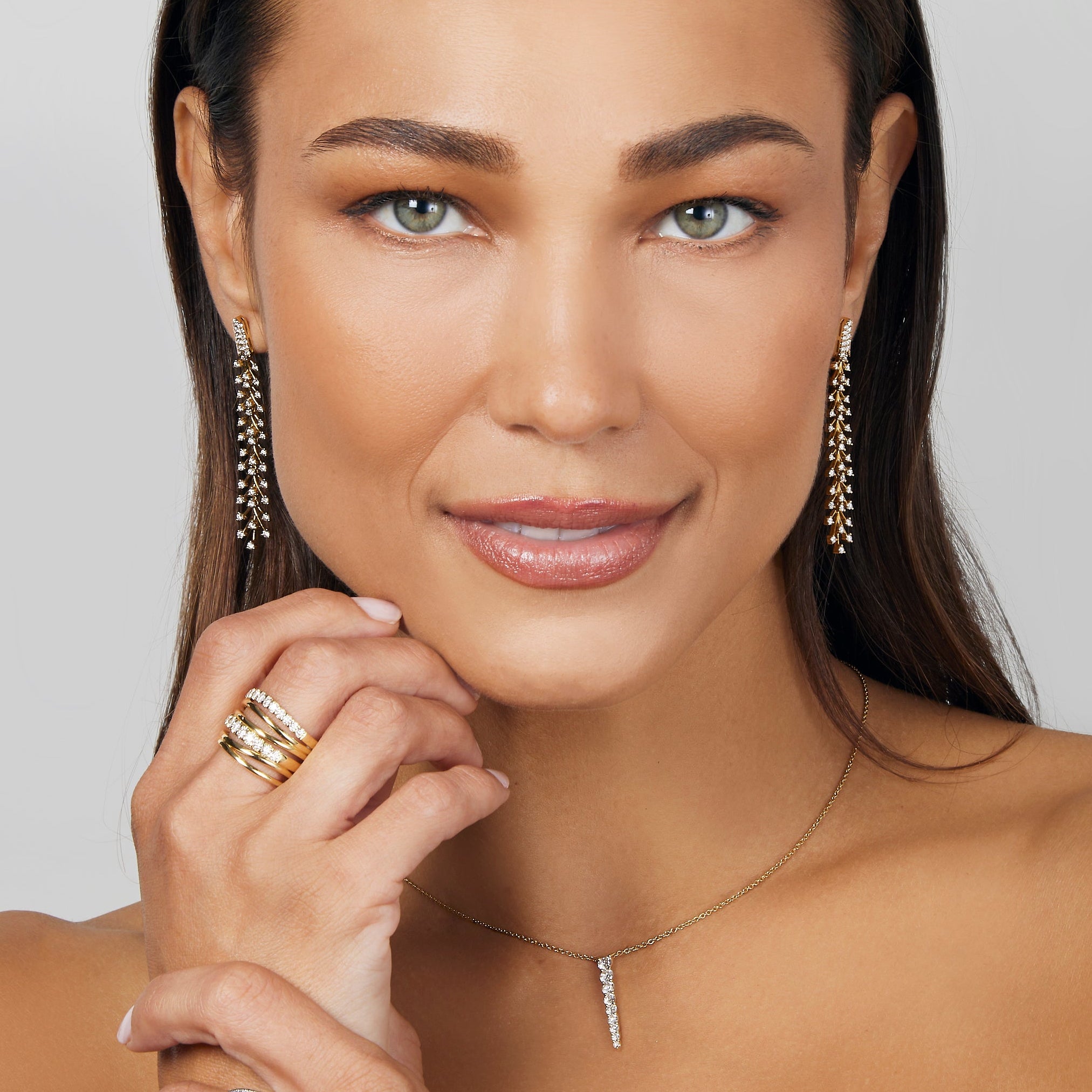 18k Yellow Gold Diamond Dangle Earrings