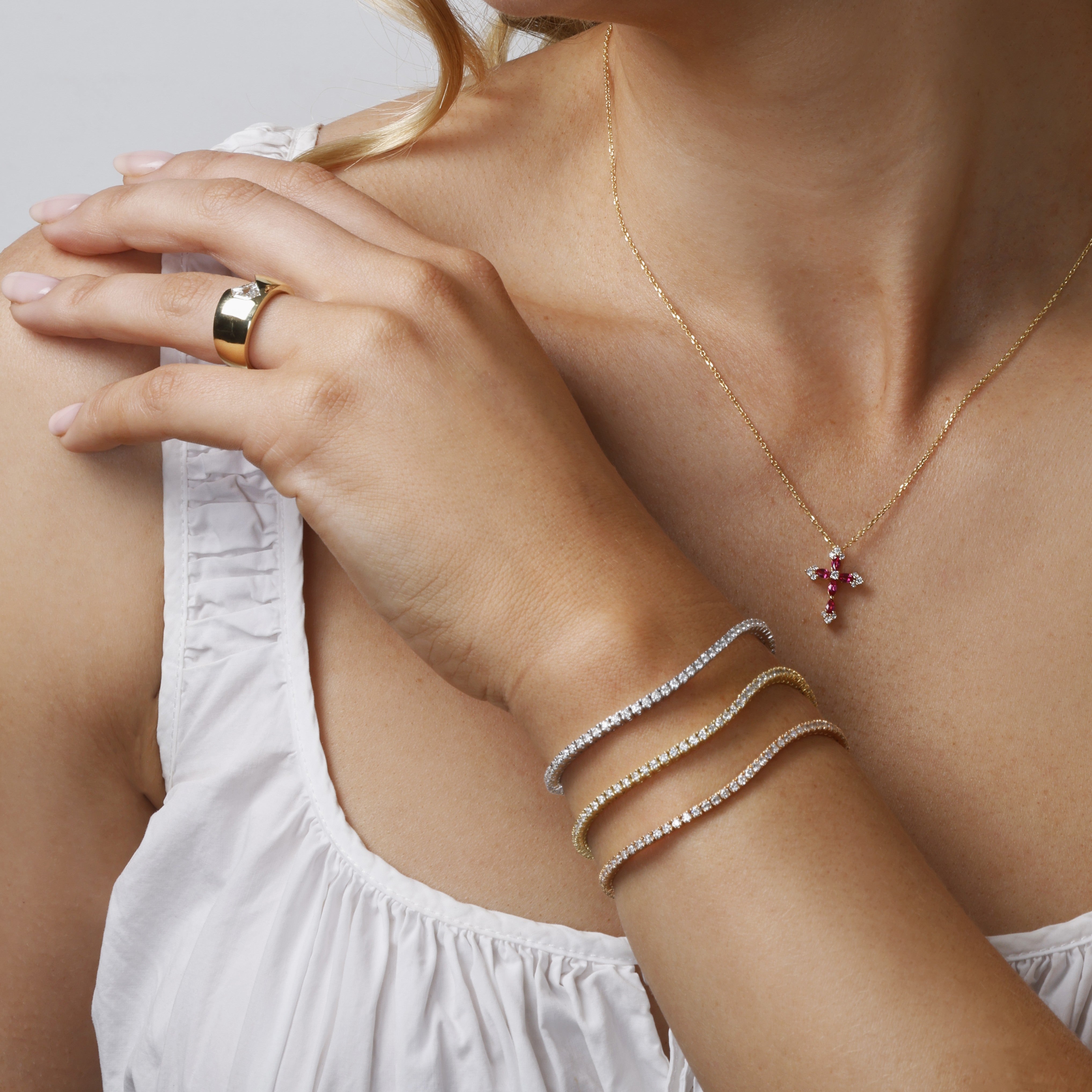 18k Gold Diamond Wave Tennis Bangle - Charles Koll Jewelers