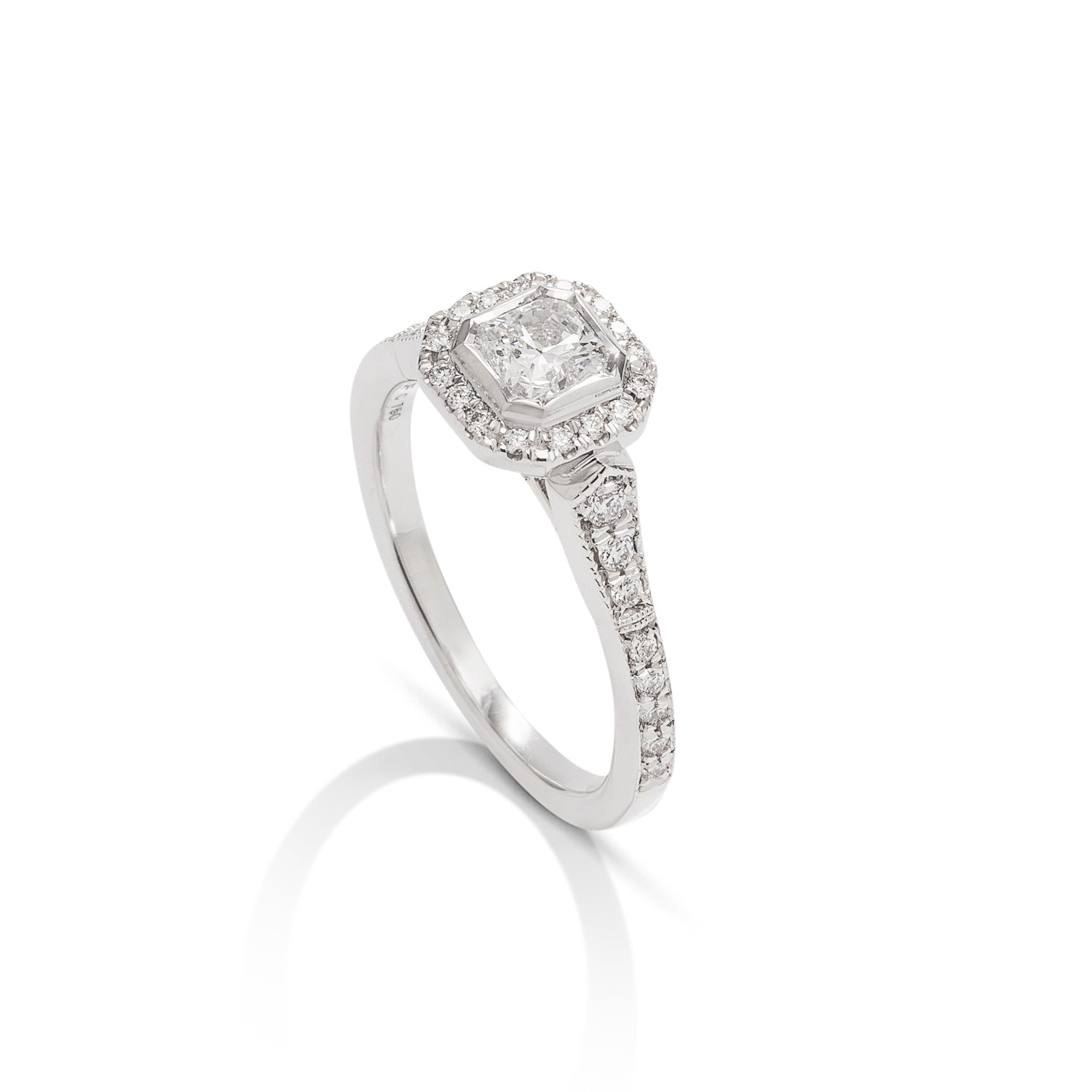 Hearts on Fire 18k White Gold "Deco Chic" DRM Halo Diamond Ring - Charles Koll Jewellers